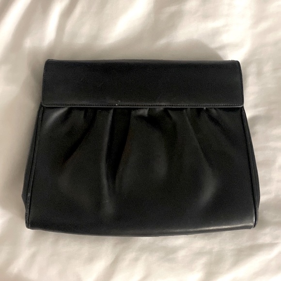 Vintage Leather Gucci Clutch - Black